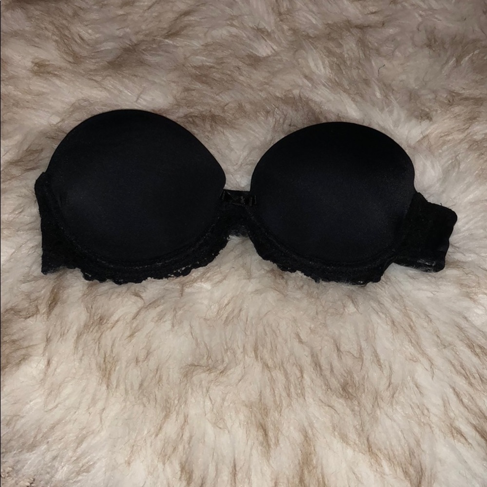 black strapless bra